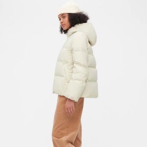 UNIQLO SEAMLESS DOWN PARKA - BEIGE / OFF WHITE